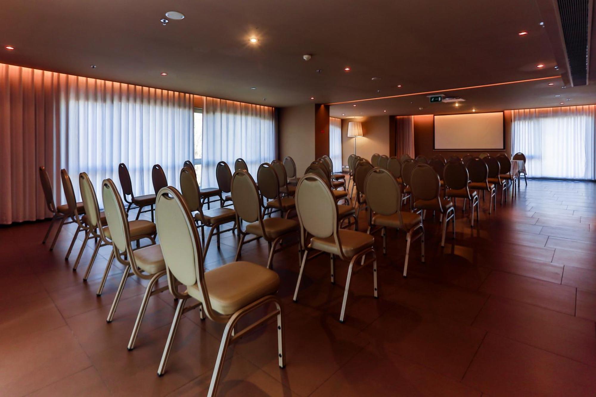 Golden Tulip Sao Joao Da Madeira Hotel Екстериор снимка